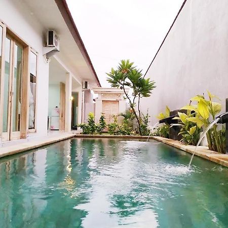 Villa Santika Banjar  Eksteriør bilde